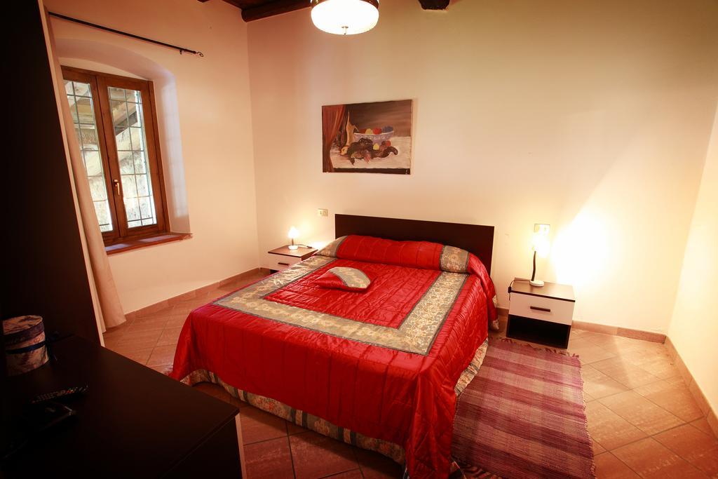 Agriturismo Licensi Del Bresa Villa Monzambano Phòng bức ảnh