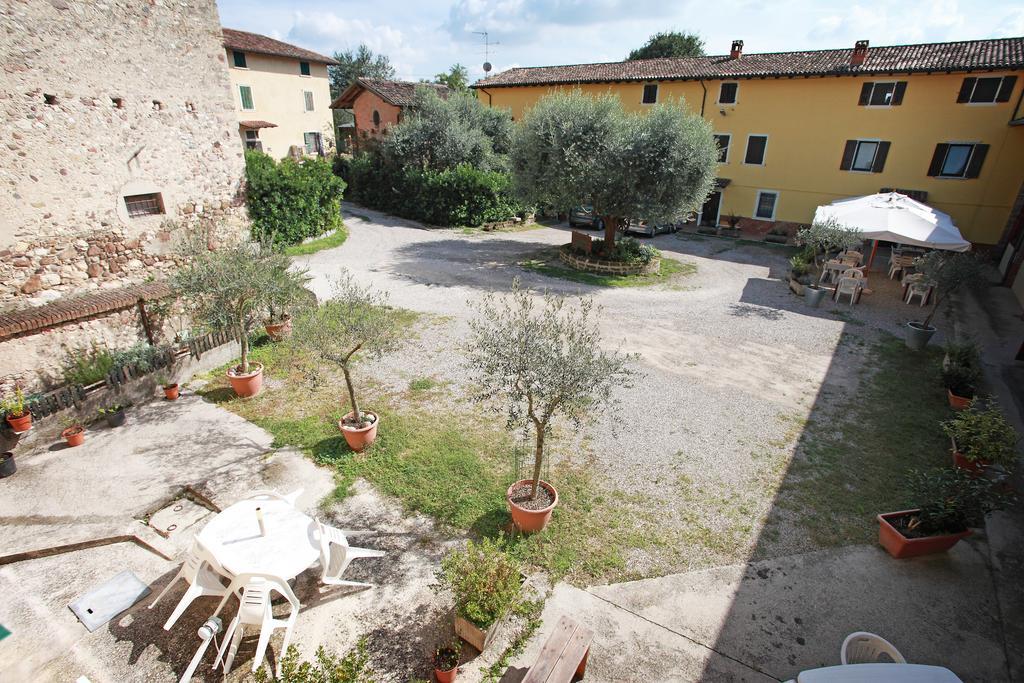 Agriturismo Licensi Del Bresa Villa Monzambano Phòng bức ảnh