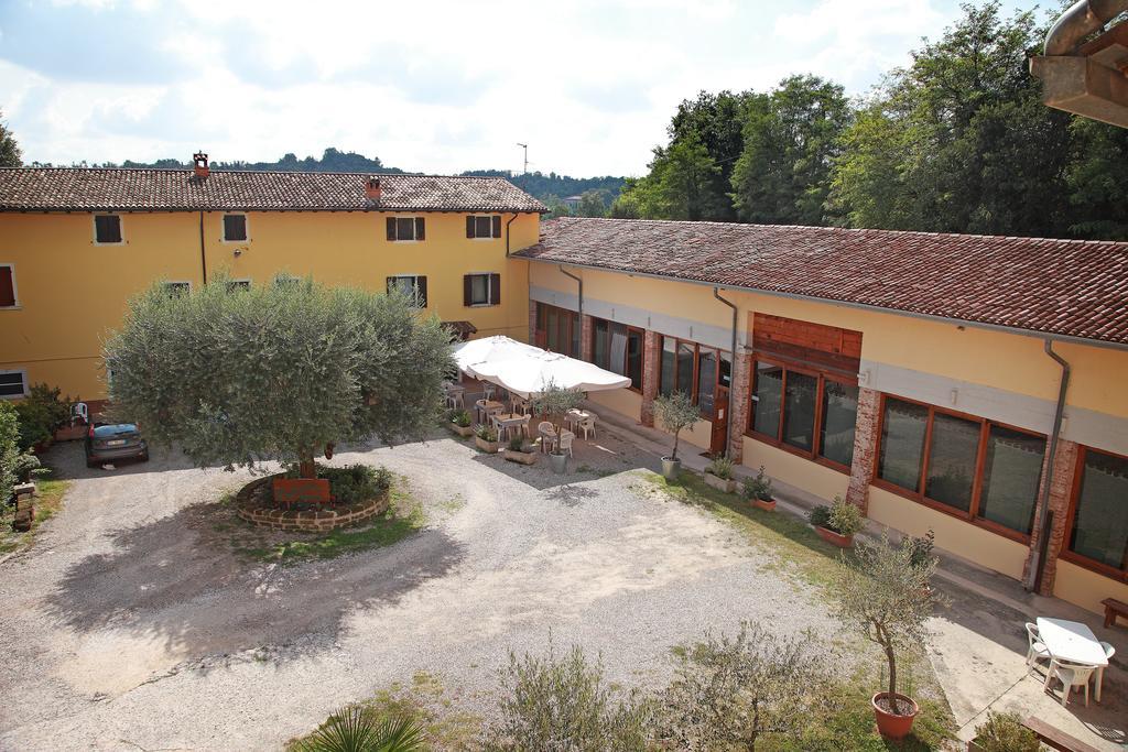 Agriturismo Licensi Del Bresa Villa Monzambano Phòng bức ảnh