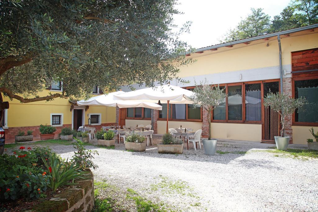Agriturismo Licensi Del Bresa Villa Monzambano Phòng bức ảnh