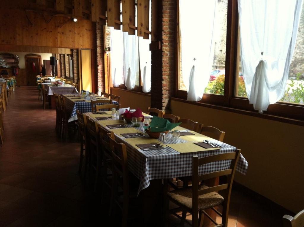 Agriturismo Licensi Del Bresa Villa Monzambano Ngoại thất bức ảnh