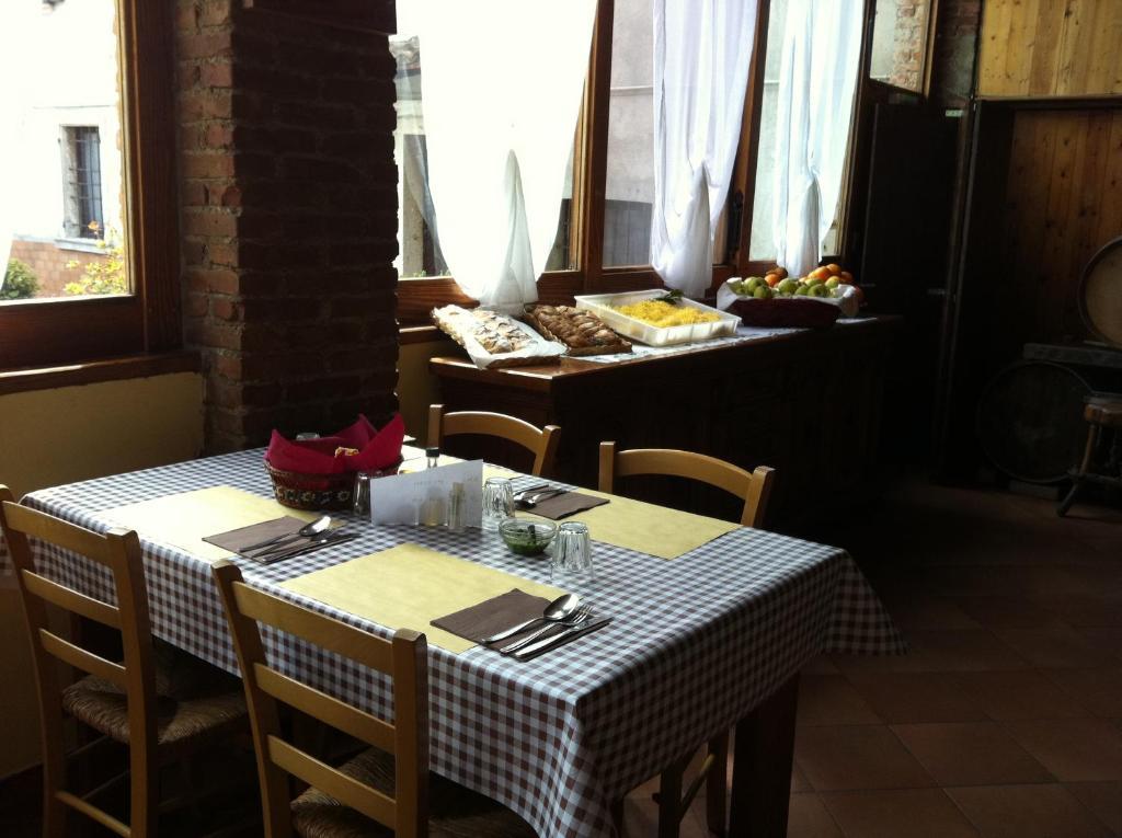 Agriturismo Licensi Del Bresa Villa Monzambano Ngoại thất bức ảnh