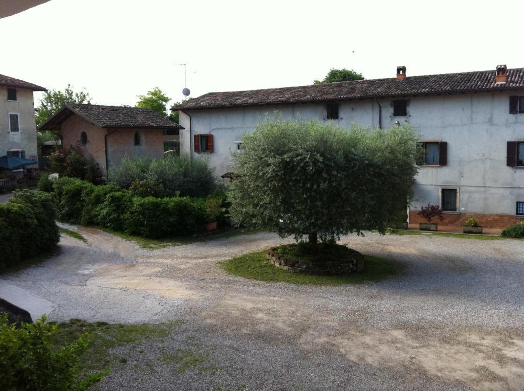 Agriturismo Licensi Del Bresa Villa Monzambano Phòng bức ảnh