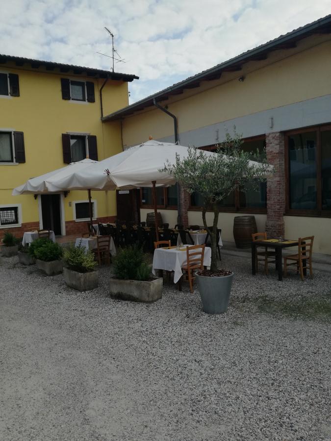 Agriturismo Licensi Del Bresa Villa Monzambano Ngoại thất bức ảnh